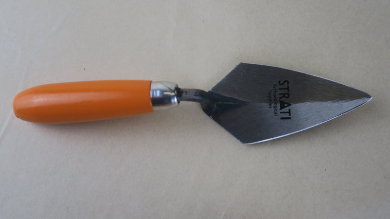 Load image into Gallery viewer, Strati Pi2 13 cm forged steel archaeological trowel with orange wooden handle, top view on beige background