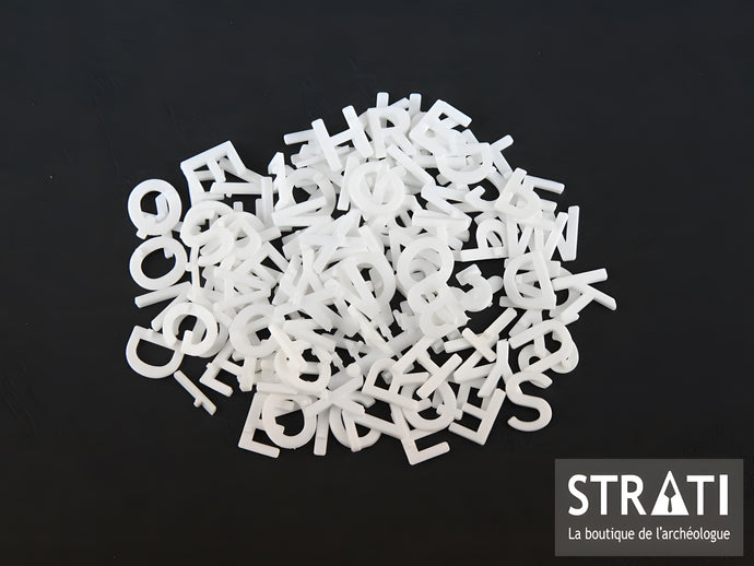 Letters, 24 mm, 133 pieces